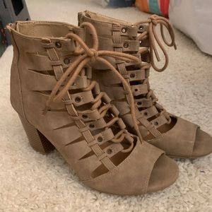 Rampage brown lace up heel boots